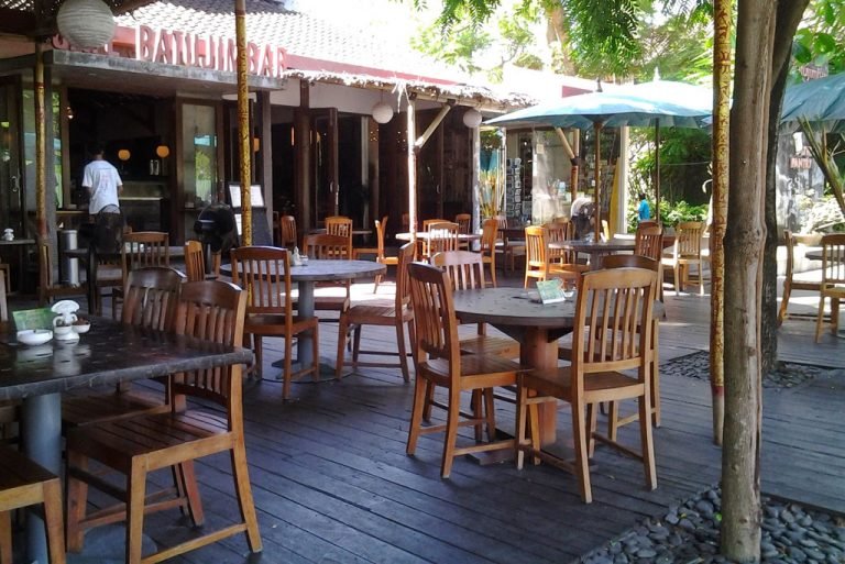 cafe batu jimbar sanur