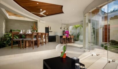 Villa Miro – 3 Modern and Stylish Bedroom Villa near Shopping Center at Seminyak