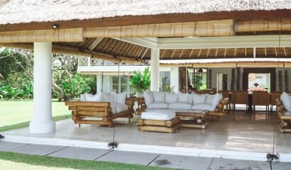 Villa Atas Ombak – 5 Bedroom Beachfront & Wedding Villa in Seminyak