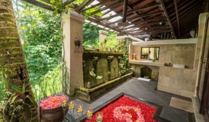 2 Bedrooms The Mahogany Villa Near Tirta Empul