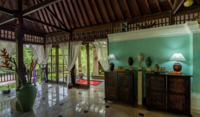 2 Bedrooms The Mahogany Villa Near Tirta Empul