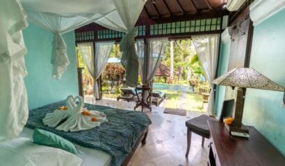 2 Bedrooms The Mahogany Villa Near Tirta Empul