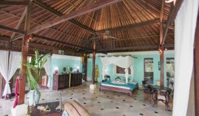 2 Bedrooms The Mahogany Villa Near Tirta Empul