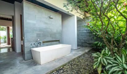 Villa Ambalama – 7 Bedroom Luxury Private Villa Just Meters from the Beach