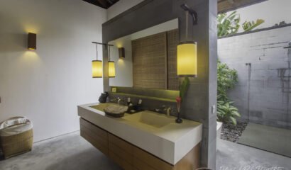 Villa Ambalama – 7 Bedroom Luxury Private Villa Just Meters from the Beach