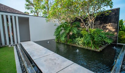 Villa Ambalama – 7 Bedroom Luxury Private Villa Just Meters from the Beach