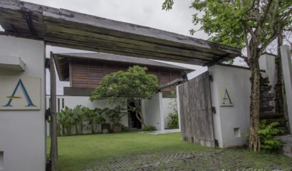 Villa Ambalama – 7 Bedroom Luxury Private Villa Just Meters from the Beach