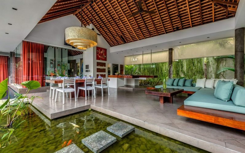 Heavenly 4 Bedroom Villa Perfectly located in Seminyak V-353