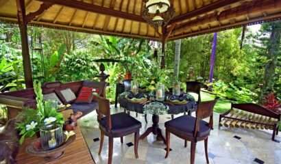 2 Bedrooms The Mahogany Villa Near Tirta Empul