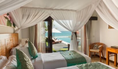 Villa Sunset – 3 Bedroom waterfront villa with peaceful ocean lagoon Benoa