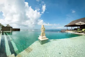 Read more about Villa Bayu Gita – Outstanding 6 Bedroom Beachfront Villa in Saba Beach