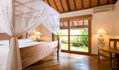 Bali Bali One – 3 Bedroom Villa surrounded by Garden near Seminyak