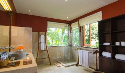 Villa Atas Awan – A spacious 7-bedroom family reatreat villa near Ubud