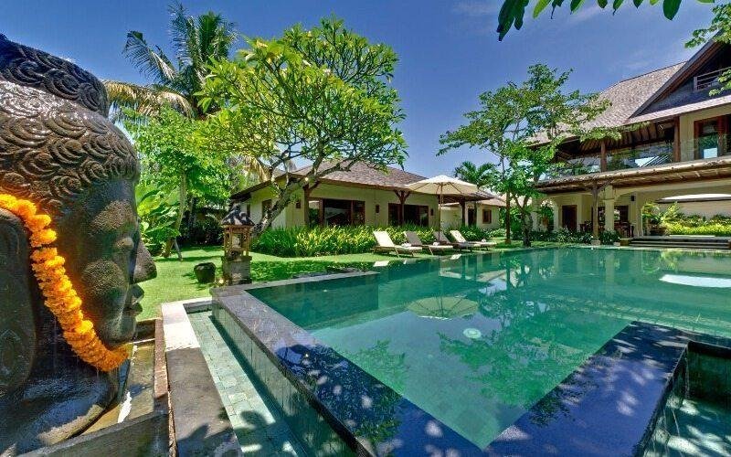 Villa Asmara – Traditional style 4 bedroom villa in Seseh perfect for families or Group
