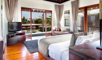 Villa Kalyani – 5 Bedroom Luxury Private Villa in Famous Canggu Area
