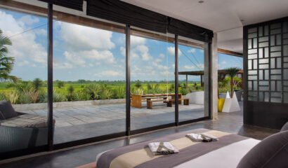 Villa Mana – 7 Bedroom Family Holiday Villa in Canggu with Rice Fields View