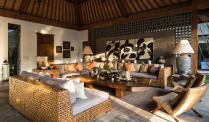 Villa Tiga Puluh – Luxury and Spacious 7 beadrooms villa in trendy area of Seminyak