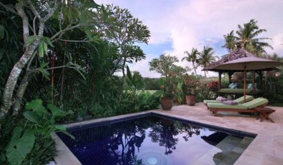 Villa Surya – Comportable 3 Bedroom Golf Villa near Tanah Lot