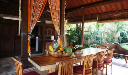 Villa Bodhi Ubud – Exquisitely Authentic 4 Bedroom Jungle View Retreat in Ubud