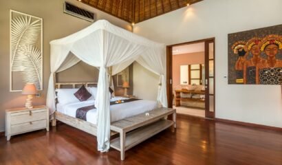 Villa Essence – 3 Bedrooms Villa with Private Pool in Strategic Location Seminyak