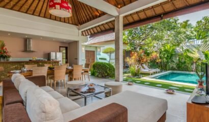 Villa Essence – 3 Bedrooms Villa with Private Pool in Strategic Location Seminyak