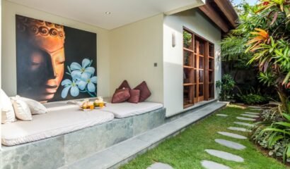 Villa Essence – 3 Bedrooms Villa with Private Pool in Strategic Location Seminyak