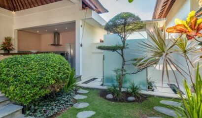 Villa Essence – 3 Bedrooms Villa with Private Pool in Strategic Location Seminyak