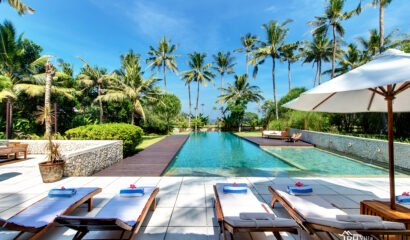 Villa Samadhana - Luxury 5 Bedrooms Bali Villa Beach Front Near Sanur