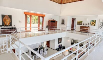 Villa Lucia – Beach Front 4 Bedroom Private Villa in Candidasa