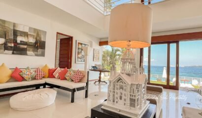 Villa Lucia – Beach Front 4 Bedroom Private Villa in Candidasa