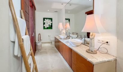 Villa Lucia – Beach Front 4 Bedroom Private Villa in Candidasa