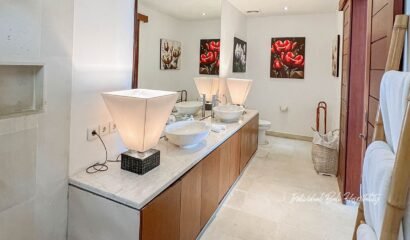 Villa Lucia – Beach Front 4 Bedroom Private Villa in Candidasa