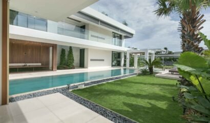 Villa NVL Canggu - Modern 4 Bedrooms Luxury in Trendy area of Canggu