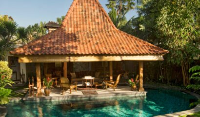 Villa Oost Indies – Gorgeous 3 Bedrooms Joglo Structure Villa in Seminyak