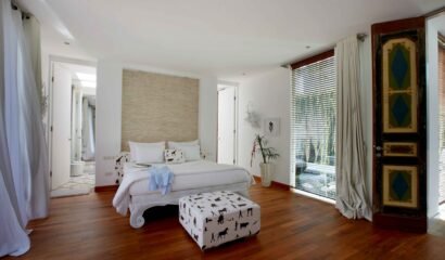 Pure Villa Canggu – Gorgeous White Design 6 Bedrooms Villa in Canggu