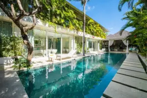 Villa Puro Blanco - 5 Bedroom Villa Elegant and Tropical Style in Canggu