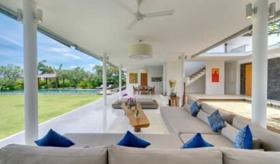 Villa Kavya – 4 Bedroom Villa with Expansive Lawn in Canggu