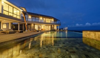 Grand Villa Uluwatu – Luxury 12 Bedrooms Ocean View Villa in Uluwatu