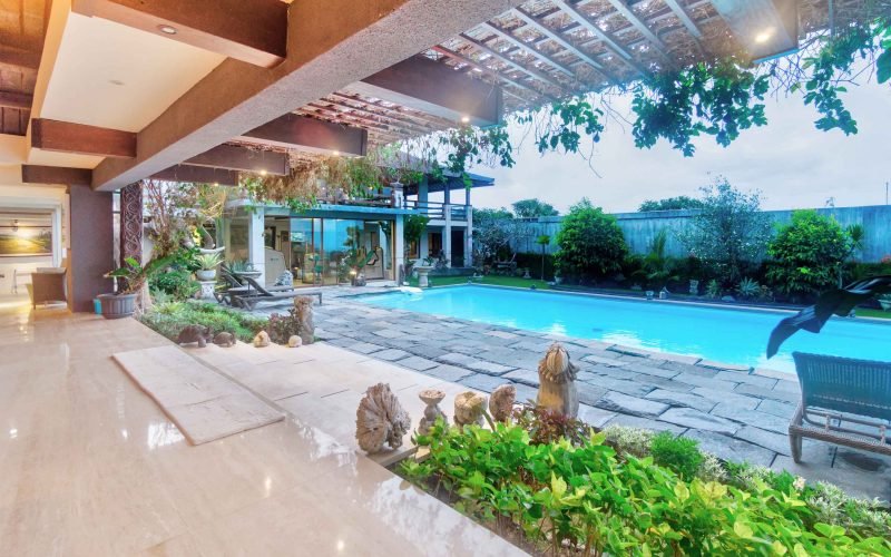 Villa Gajah – 4 Bedroom Luxury Getaway Villa in the Heart of Jimbaran