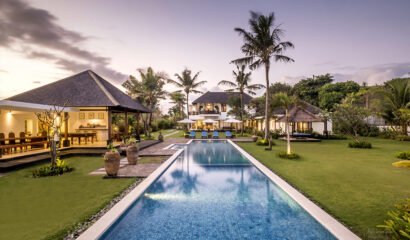 Bougain Villa – 5 Bedroom Beach Front Villa at Tegal Besar Beach
