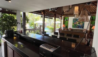 Villa Abakoi – Spacious 6 Bedrooms Villa in The Heart of Seminyak