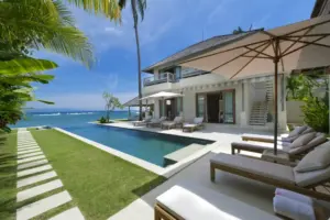 Read more about Bakung Beach Villa – 4 Bedroom Villa With Beautifully Landscaped Land Facing the Ocean