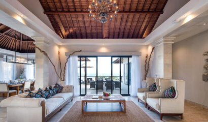 Villa Dewi Lanjar – 4 Bedroom Villa with Infinity Pool and Ocean View