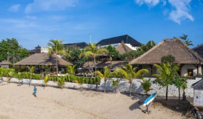 Villa Cemara – Absolute beachfront 5 Bedroom in Sanur