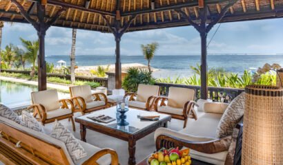 Villa Cemara – Absolute beachfront 5 Bedroom in Sanur