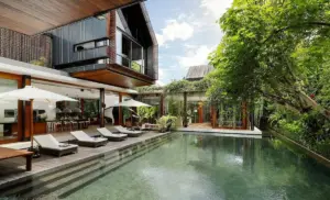 Read more about Villa Svarga – 5 Bedroom Villa in Sanur