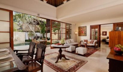 Villa Fabreya: Elegant Balinese Luxury Villa in the Heart of Jimbaran