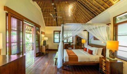 Villa Ohm: Effortless Tropical Allure Meets Modern Comfort in Jimbaran