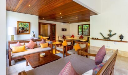 Villa Ohm: Effortless Tropical Allure Meets Modern Comfort in Jimbaran