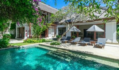 Villa Ohm: Effortless Tropical Allure Meets Modern Comfort in Jimbaran